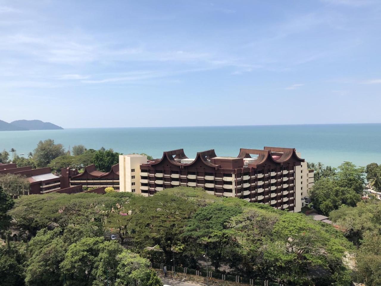 Susie'S Resort Seaview Suites At Sri Sayang Batu Feringgi Dış mekan fotoğraf